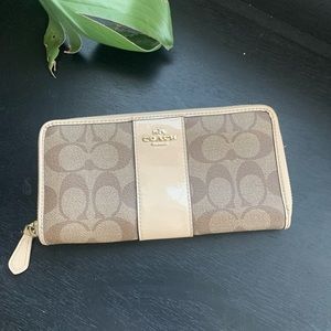 Coach wallet